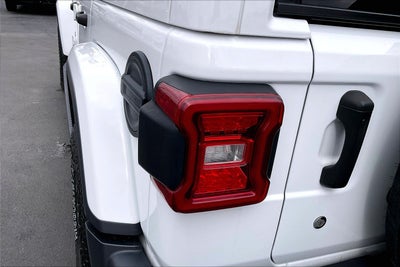 2020 Jeep Wrangler Unlimited Sahara Altitude