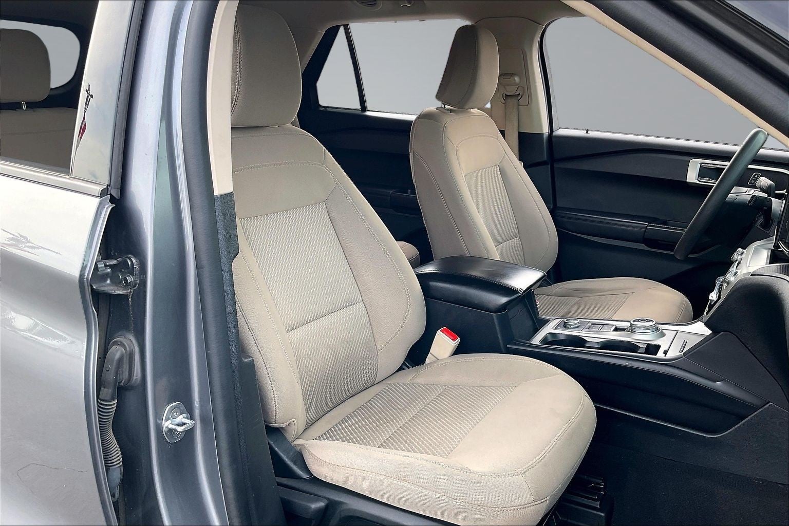 2021 Ford Explorer Base