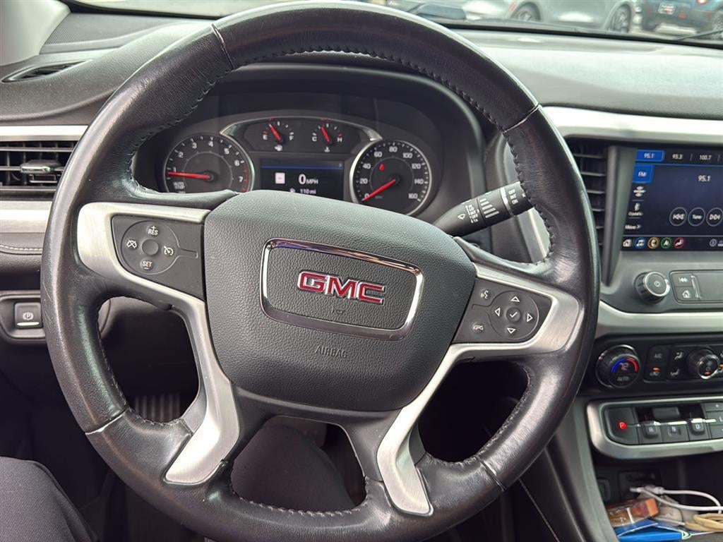 2020 GMC Acadia SLT