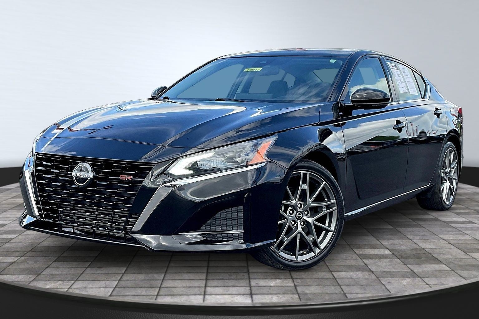 2023 Nissan Altima 2.0 SR