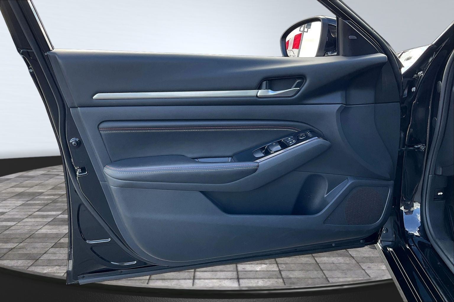 2023 Nissan Altima 2.0 SR