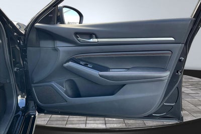 2023 Nissan Altima 2.0 SR