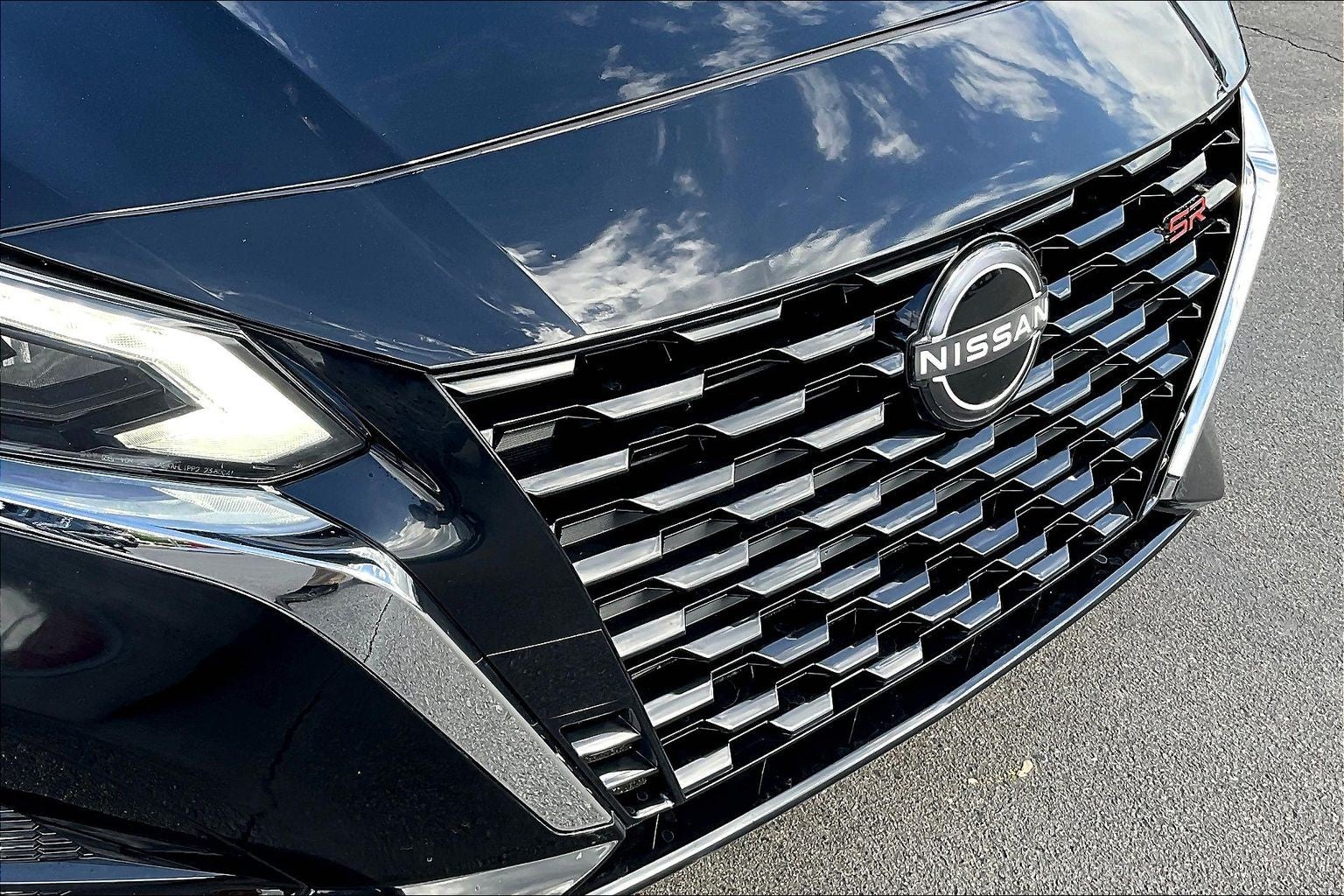 2023 Nissan Altima 2.0 SR