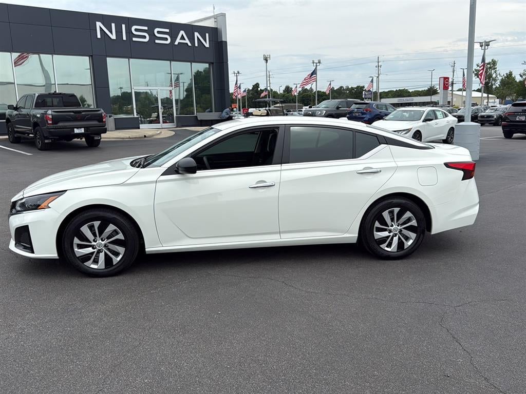 2025 Nissan ALTIMA S