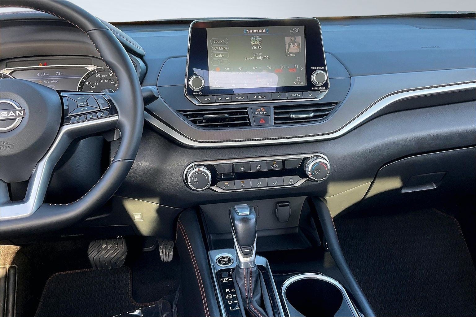 2025 Nissan Altima SR