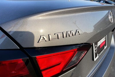 2025 Nissan Altima SR