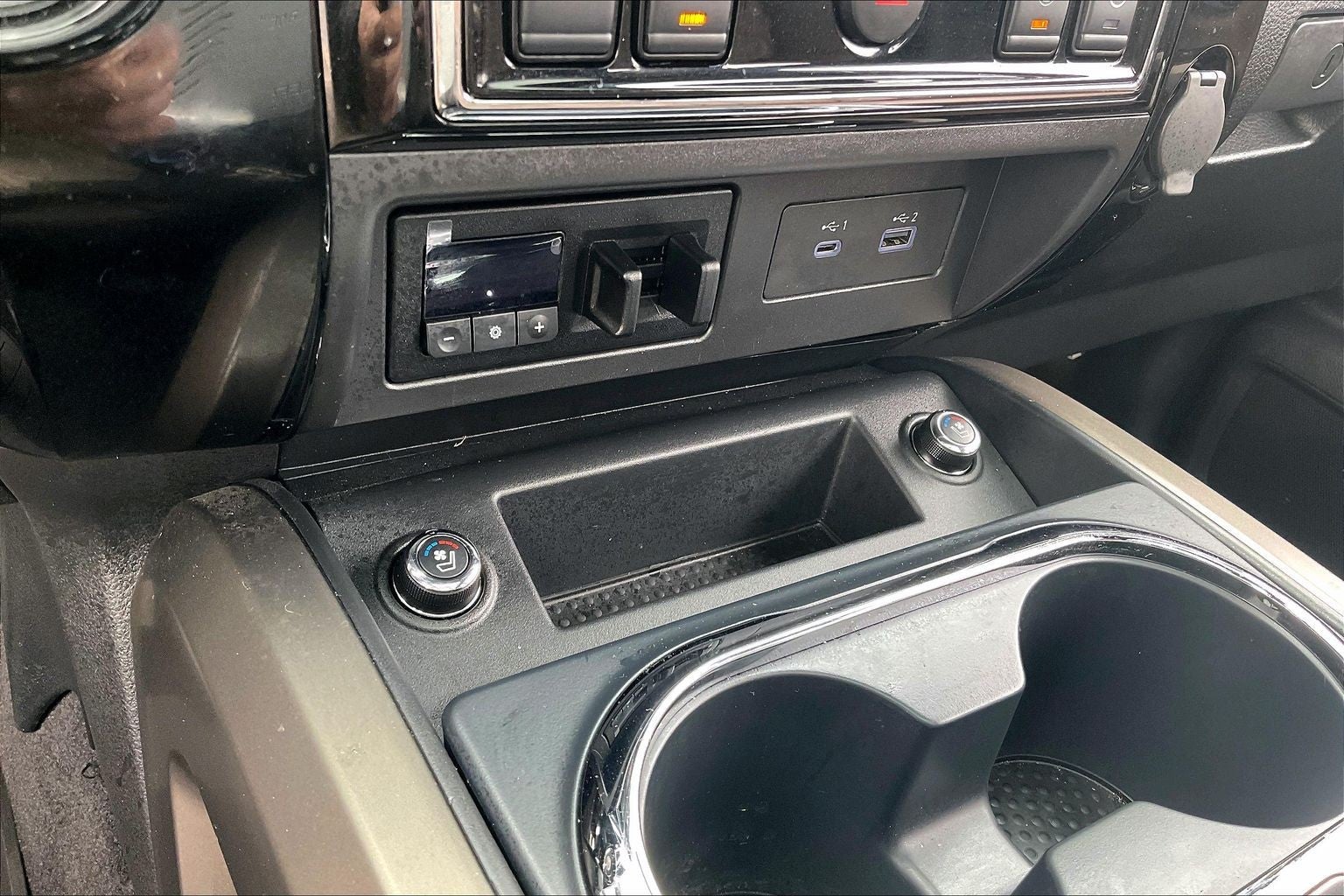 2024 Nissan Titan Platinum Reserve