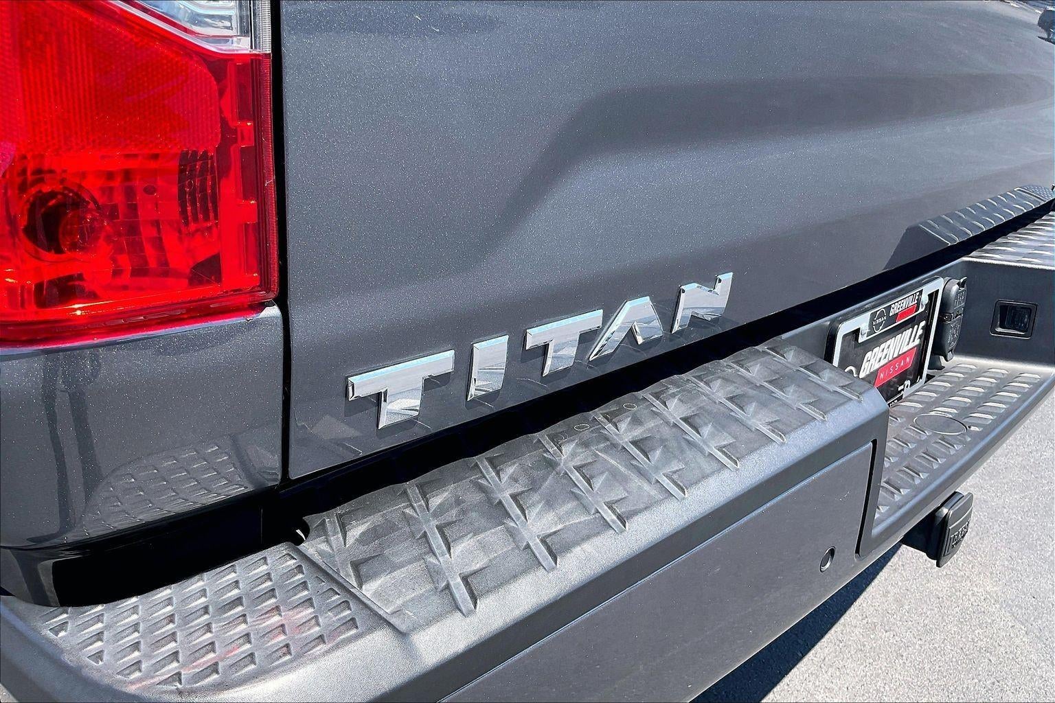 2024 Nissan Titan SV