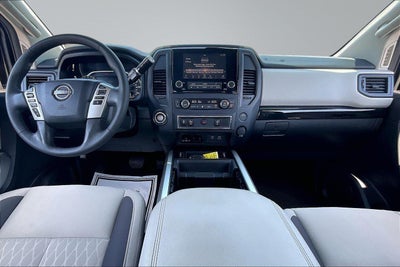 2024 Nissan Titan SV