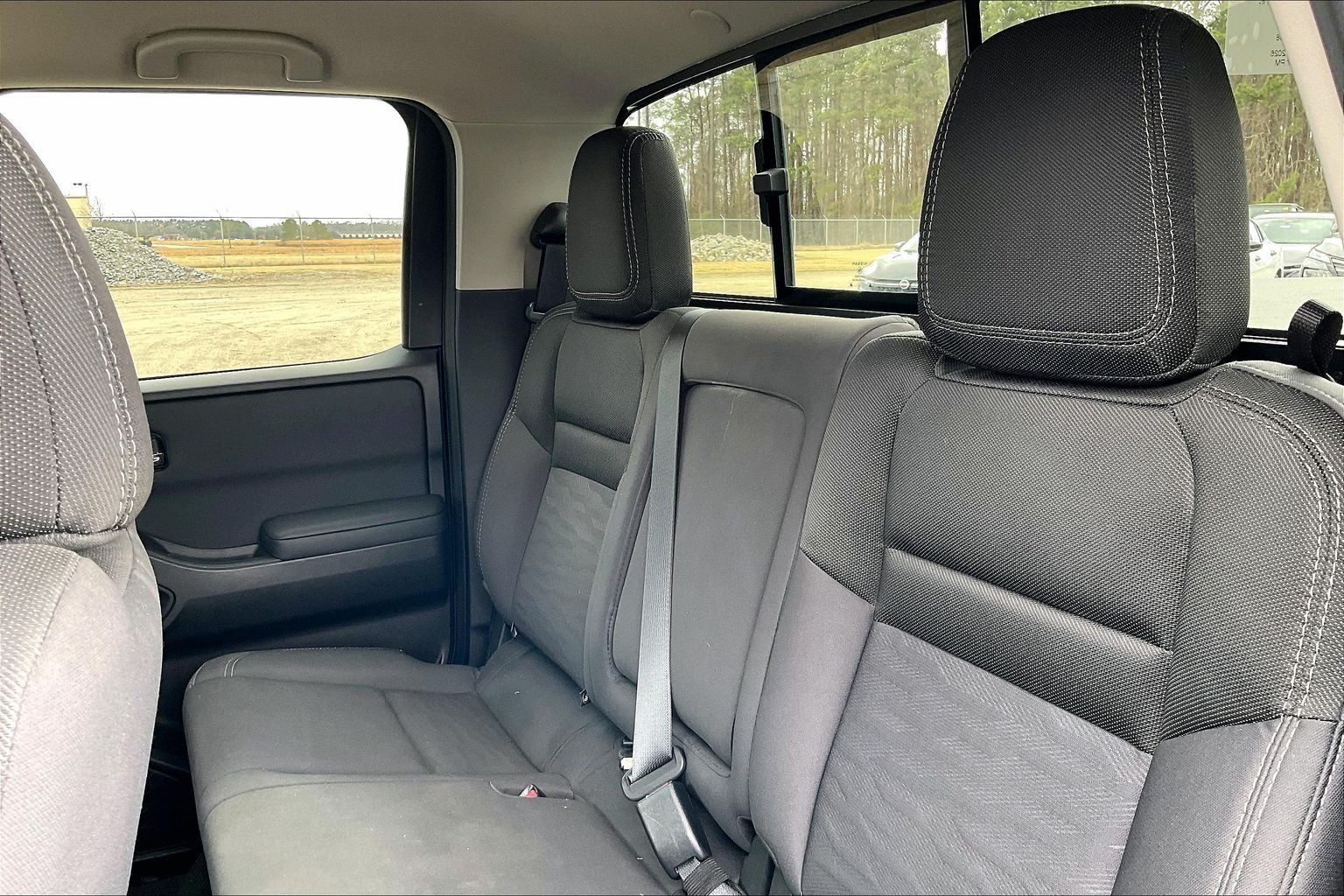 2024 Nissan Frontier SV