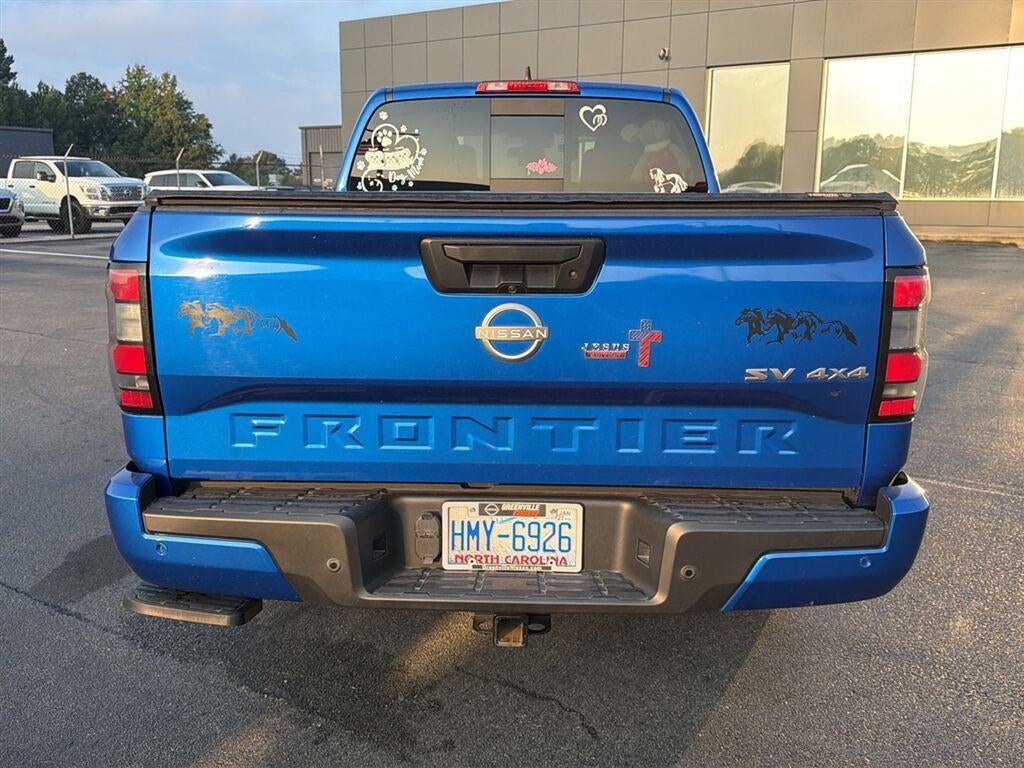 2024 Nissan Frontier SV
