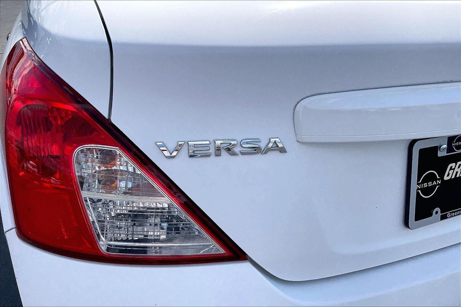 2012 Nissan Versa SV
