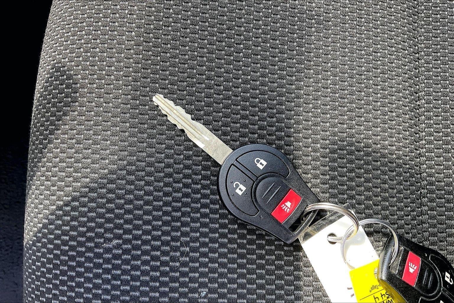 2012 Nissan Versa SV