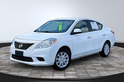 2012 Nissan Versa SV