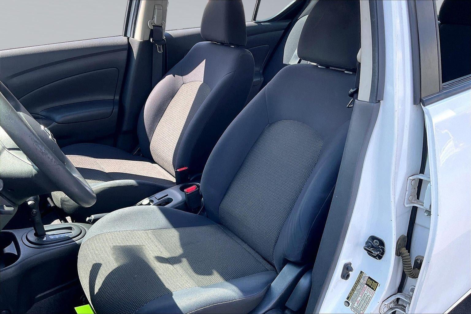 2012 Nissan Versa SV