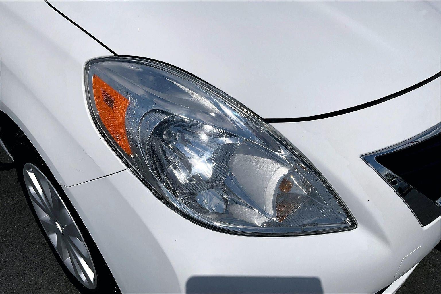 2012 Nissan Versa SV