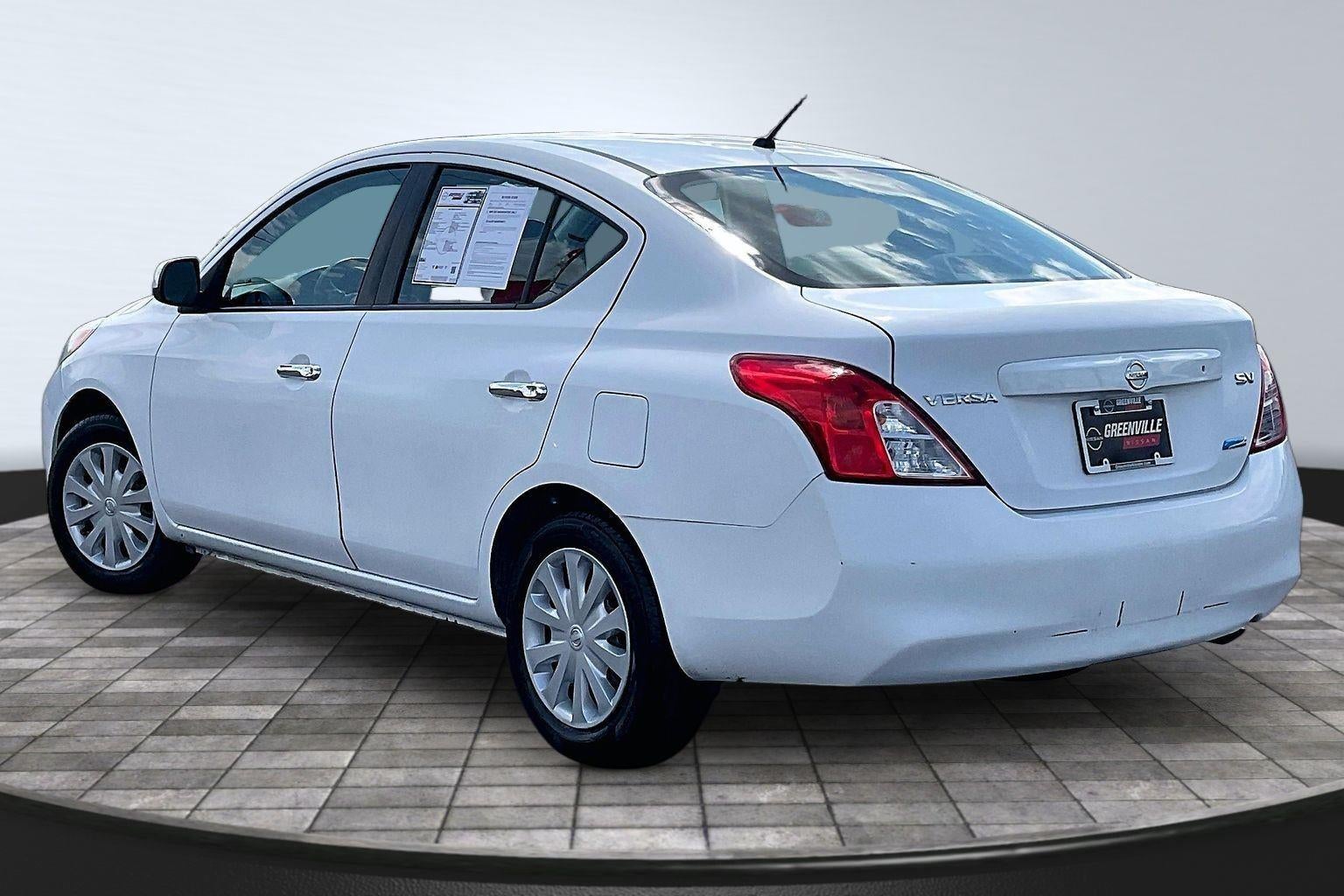 2012 Nissan Versa SV