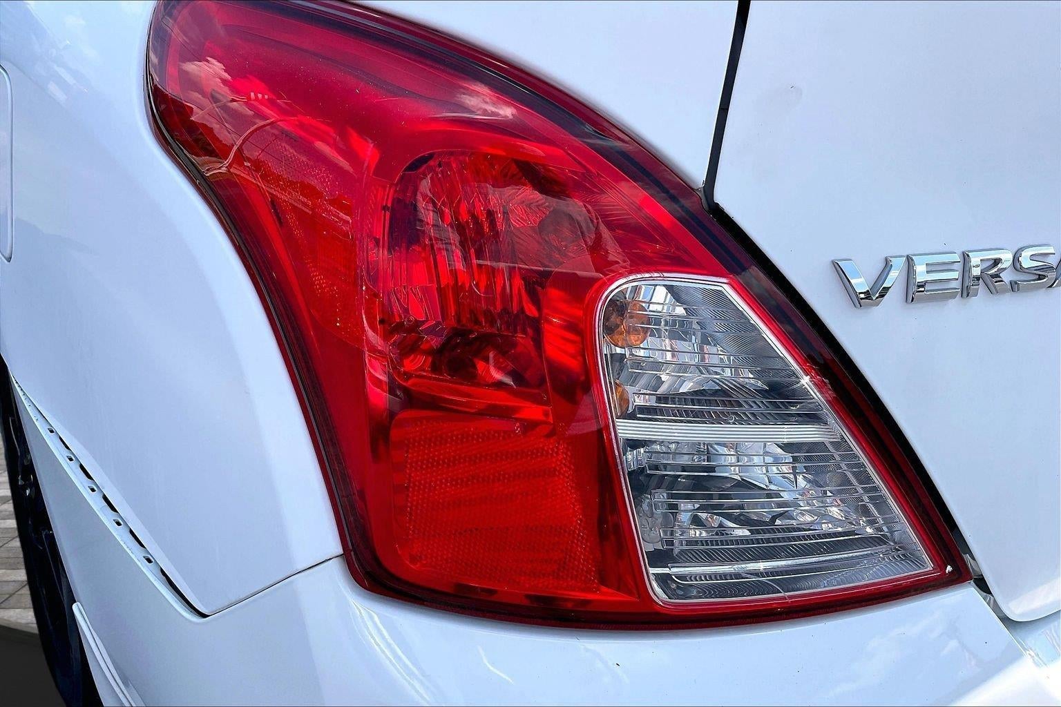 2019 Nissan Versa Sedan S Plus