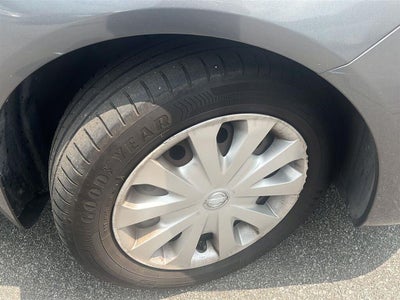 2016 Nissan Versa SV