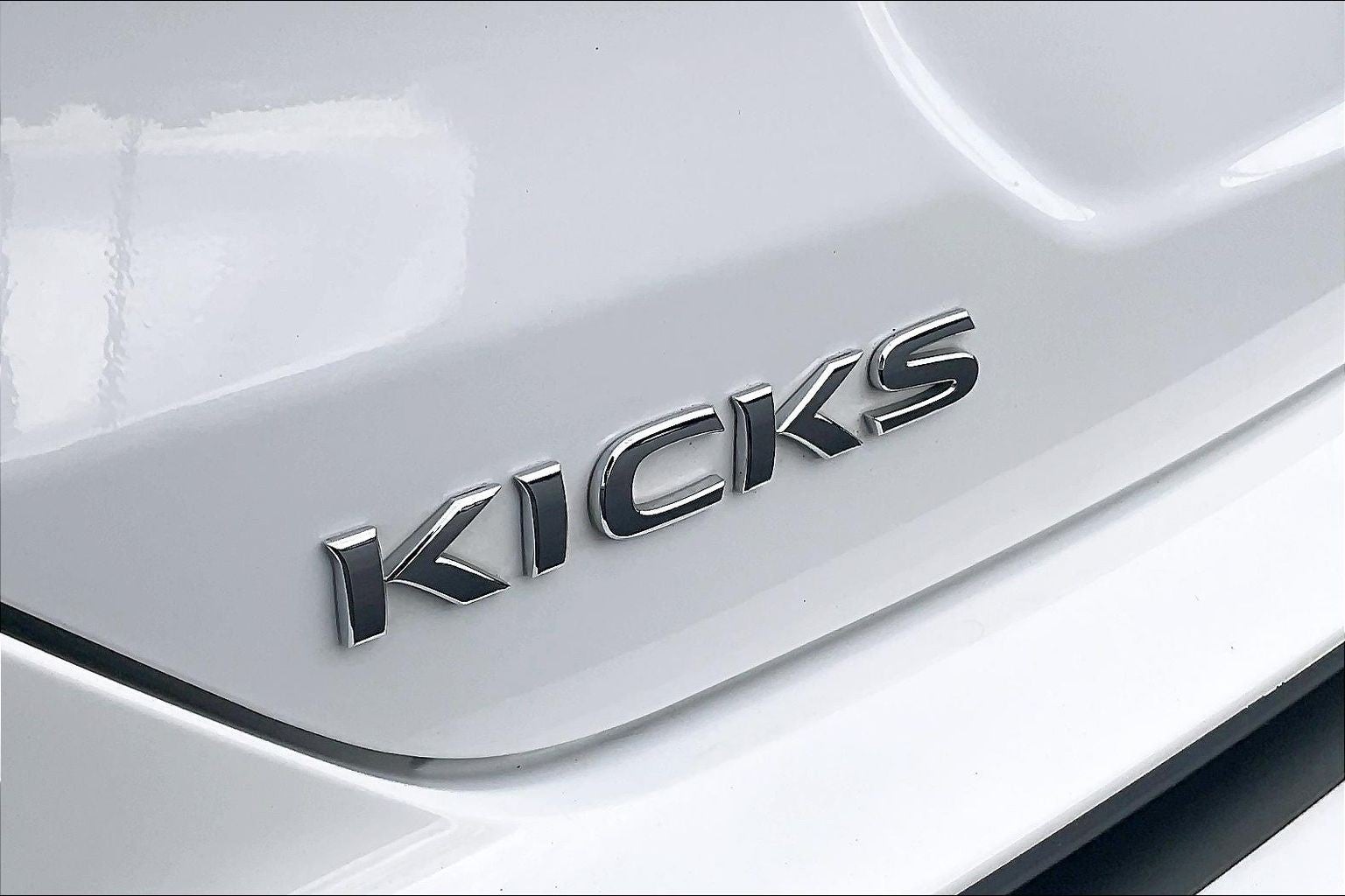 2024 Nissan Kicks S