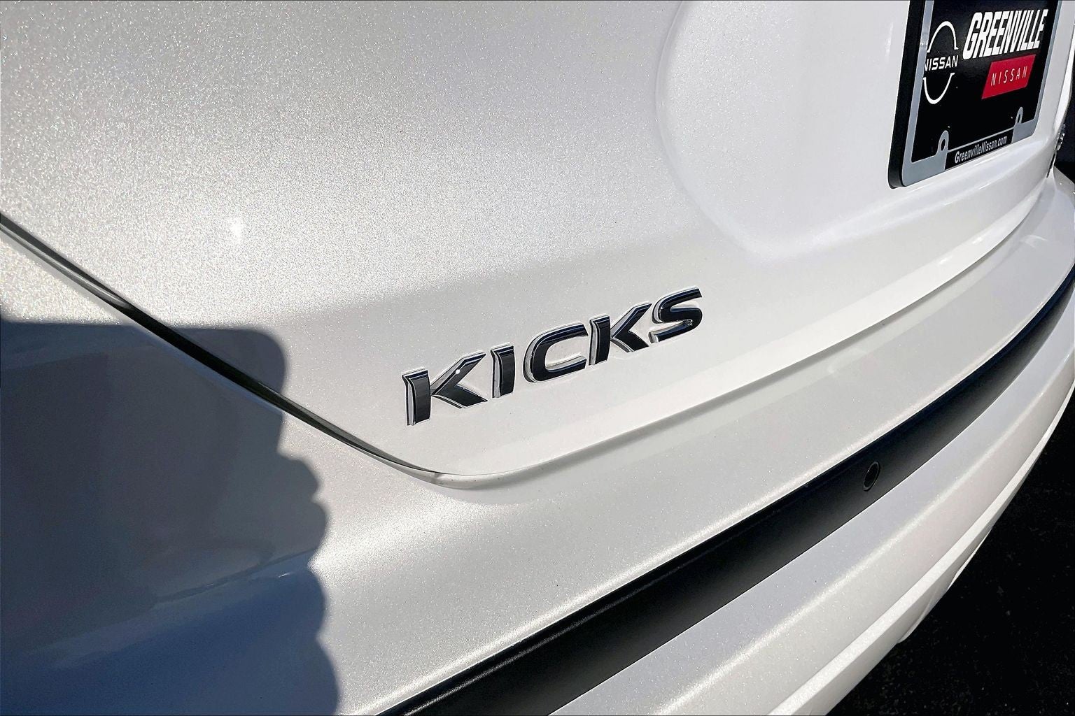 2023 Nissan Kicks SV