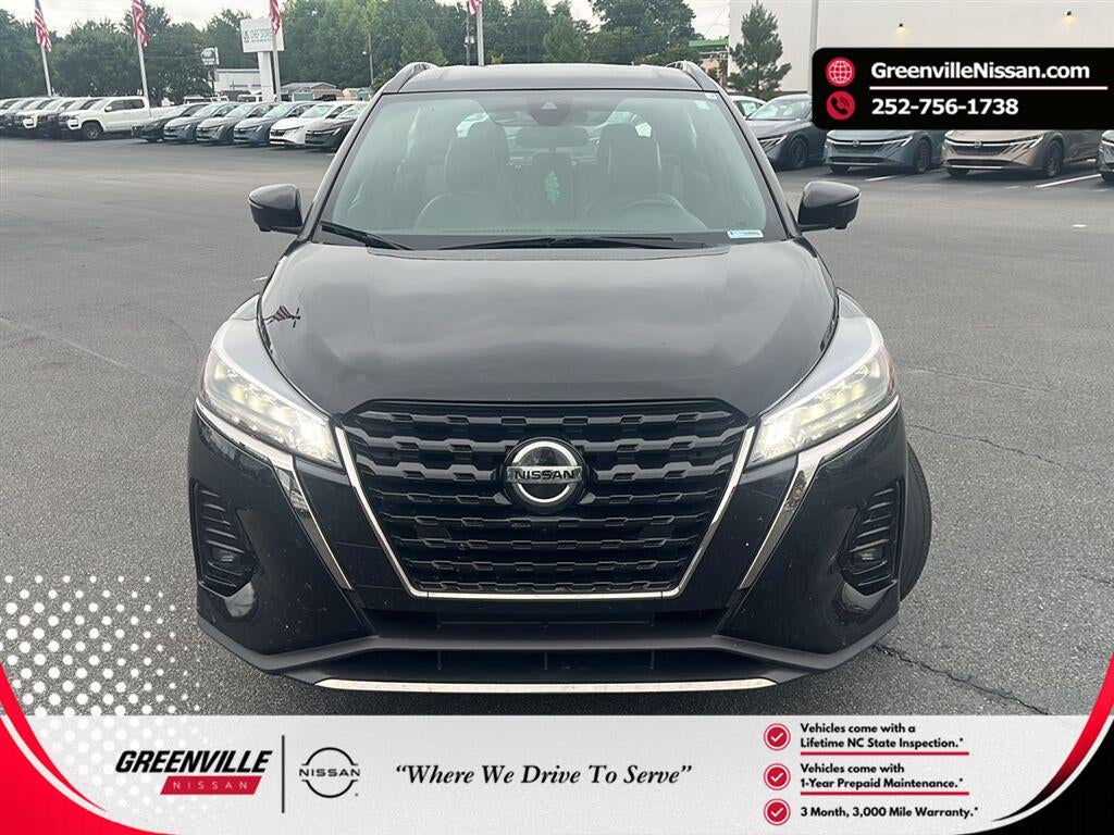 2021 Nissan Kicks SR