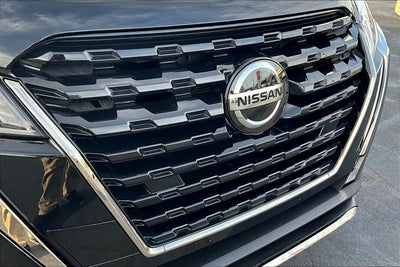 2021 Nissan Kicks SR