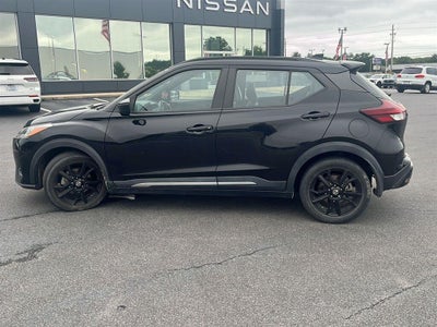 2021 Nissan Kicks SR