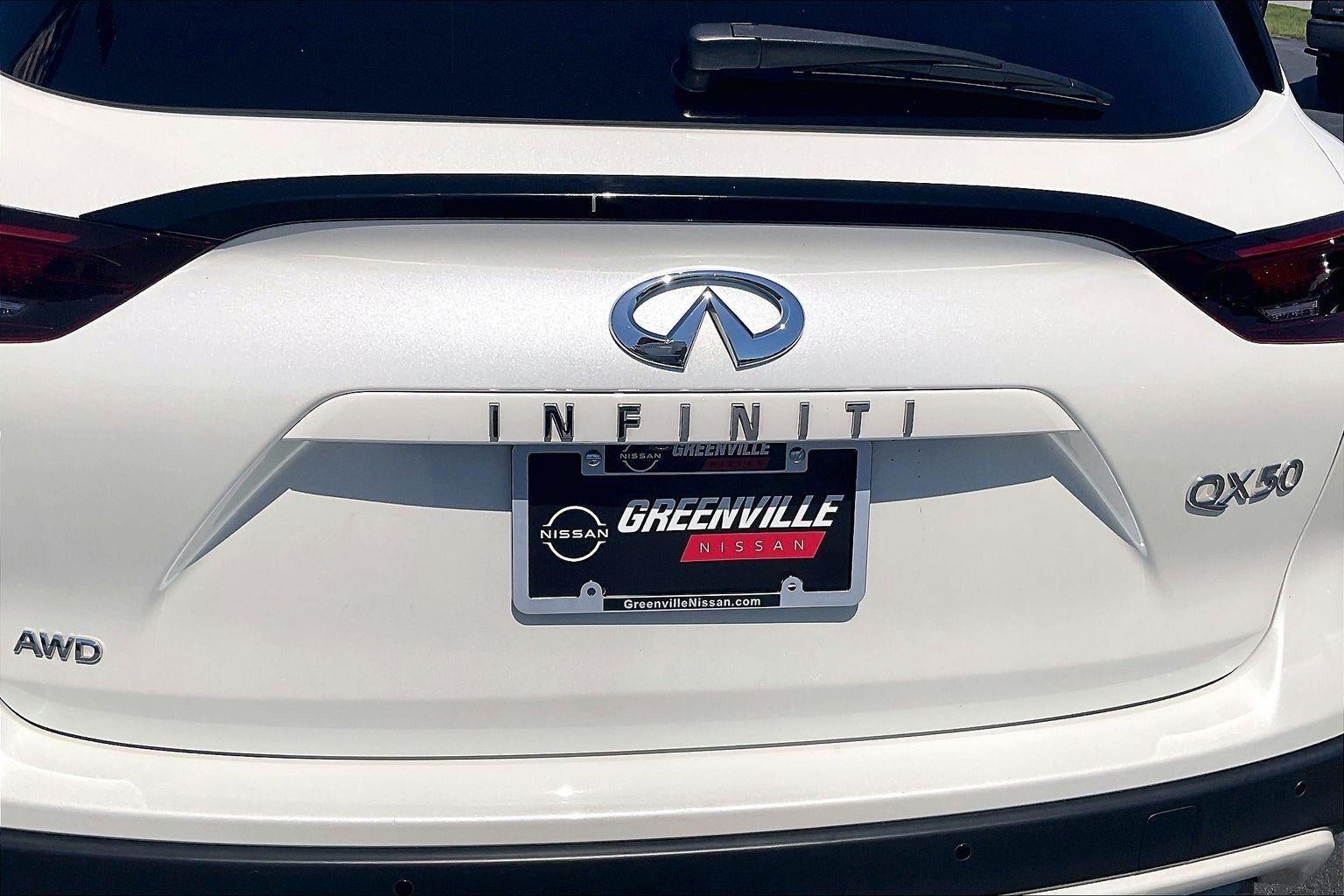 2022 INFINITI QX50 LUXE