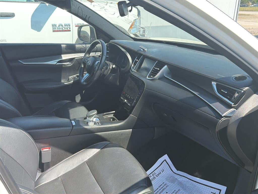 2022 INFINITI QX50 LUXE