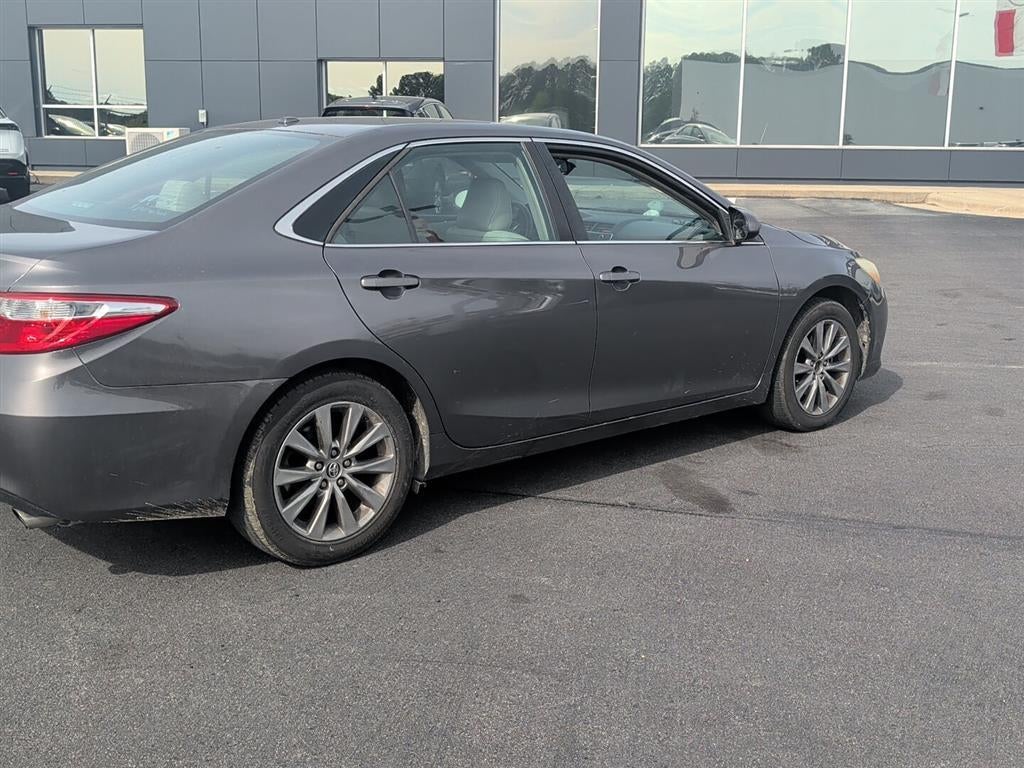 2016 Toyota Camry XLE