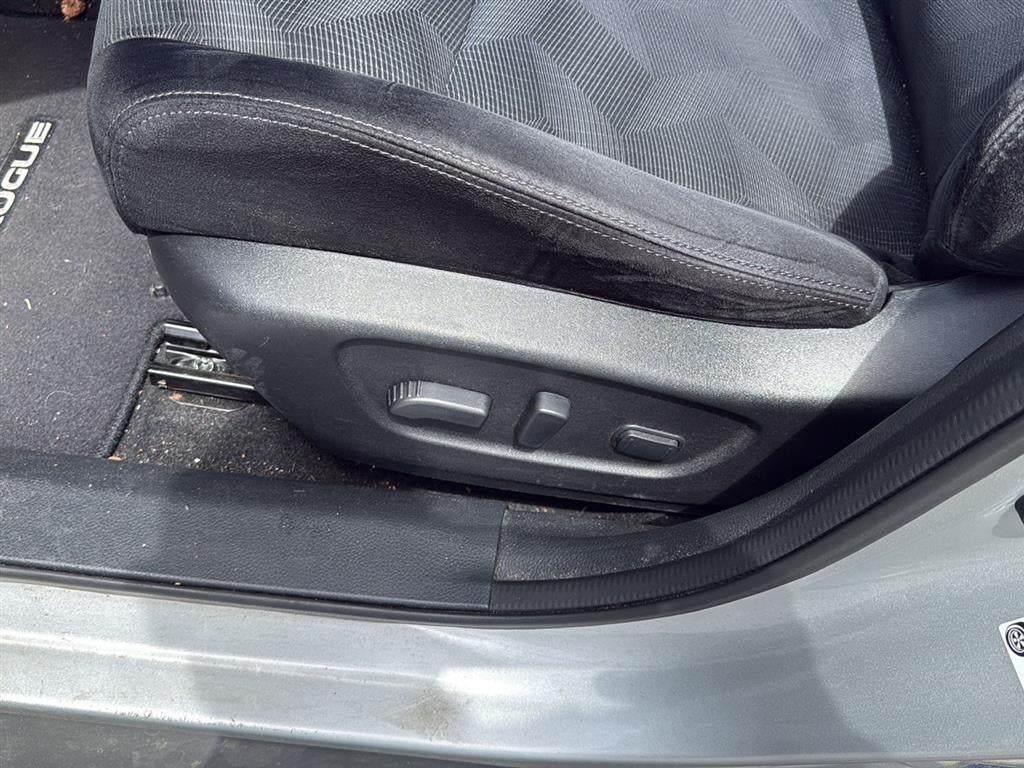 2014 Nissan Rogue SV