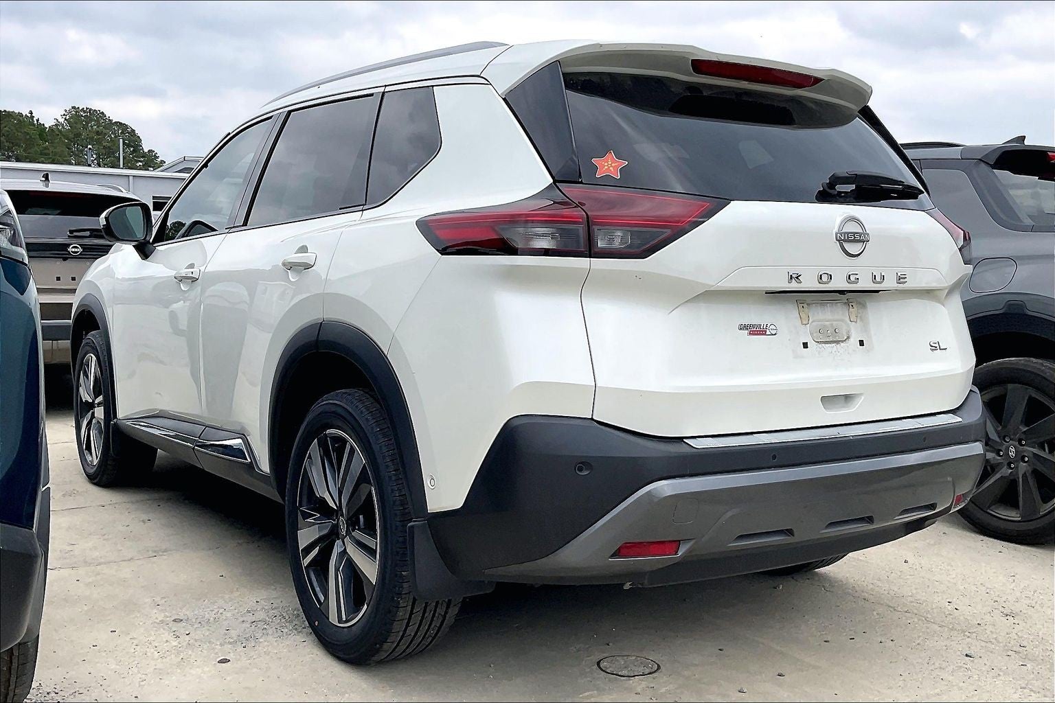 2023 Nissan Rogue SL