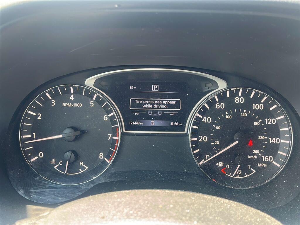 2018 Nissan Pathfinder SV
