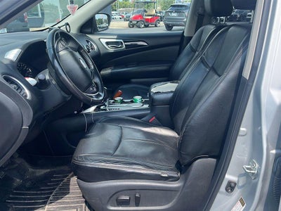 2018 Nissan Pathfinder SV