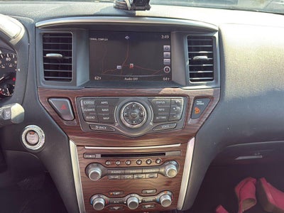 2017 Nissan Pathfinder Platinum