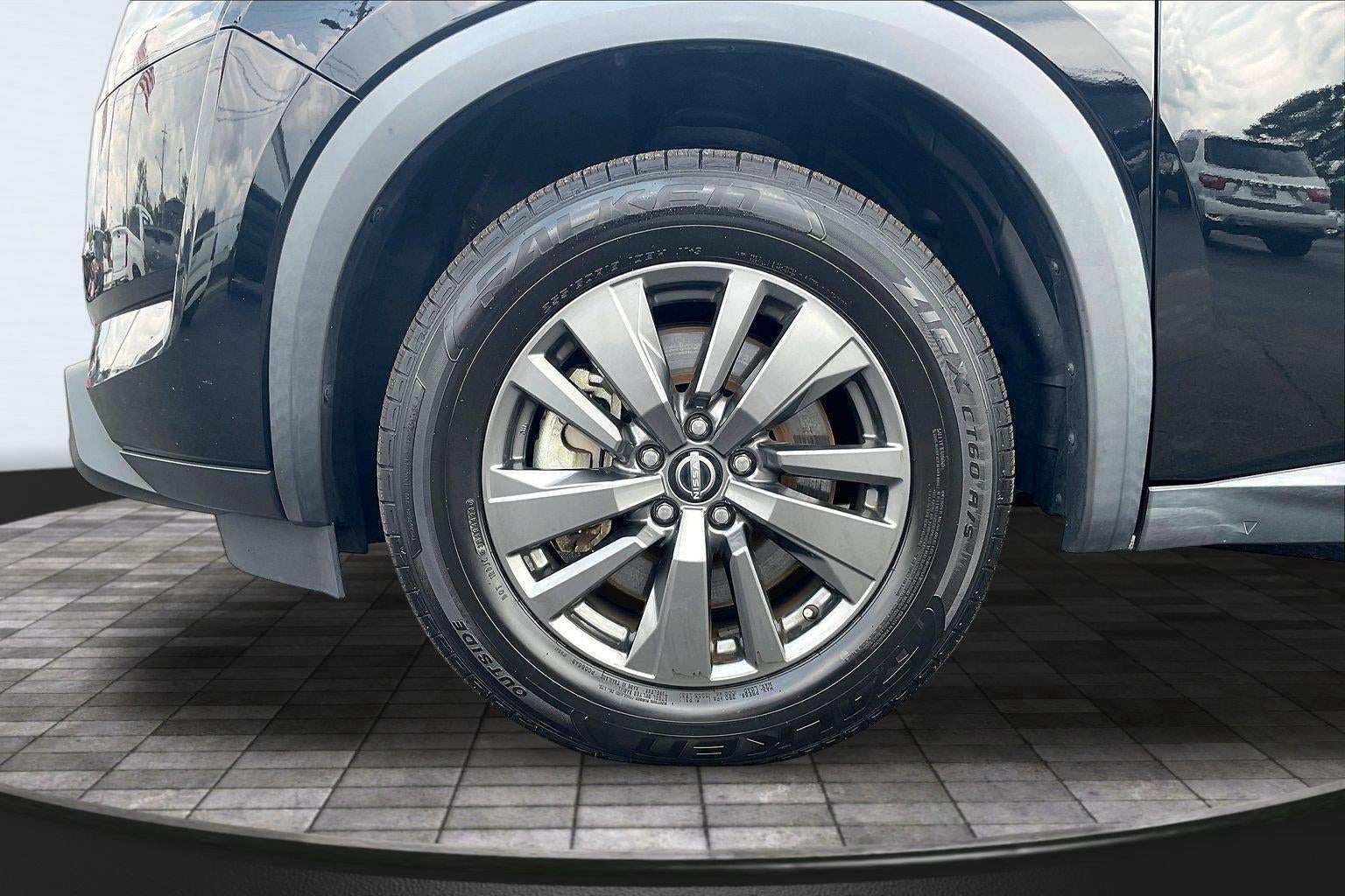 2022 Nissan Pathfinder S