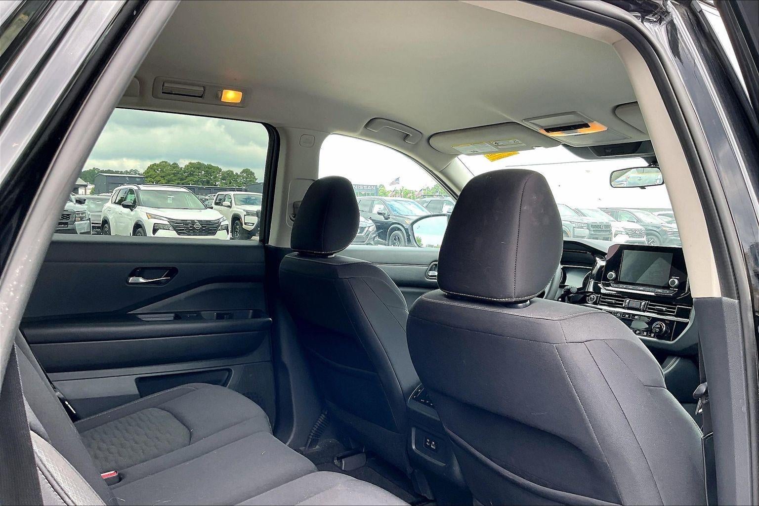 2022 Nissan Pathfinder S