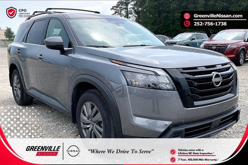 2025 Nissan Pathfinder SV