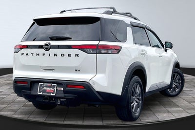 2022 Nissan Pathfinder SV