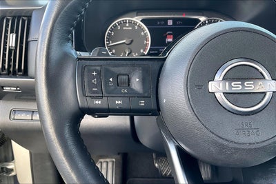 2022 Nissan Pathfinder SL