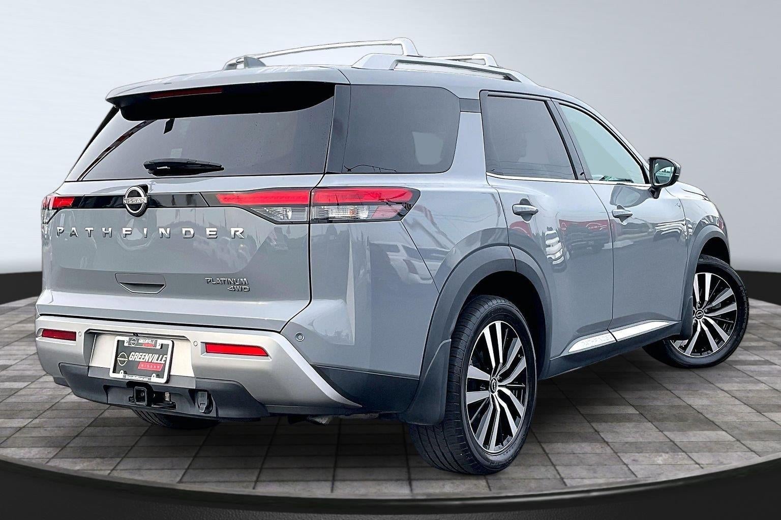 2023 Nissan Pathfinder Platinum