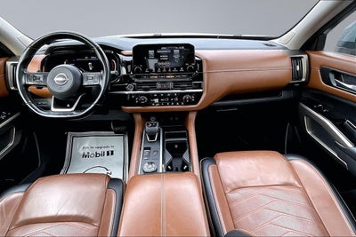 2023 Nissan Pathfinder Platinum