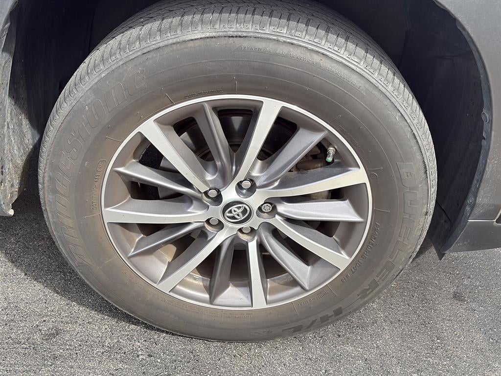 2019 Toyota HIGHLANDER XLE