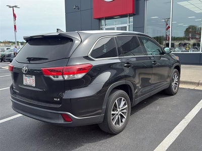 2019 Toyota HIGHLANDER XLE
