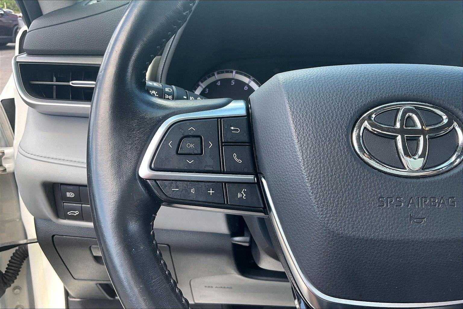 2021 Toyota Highlander LE
