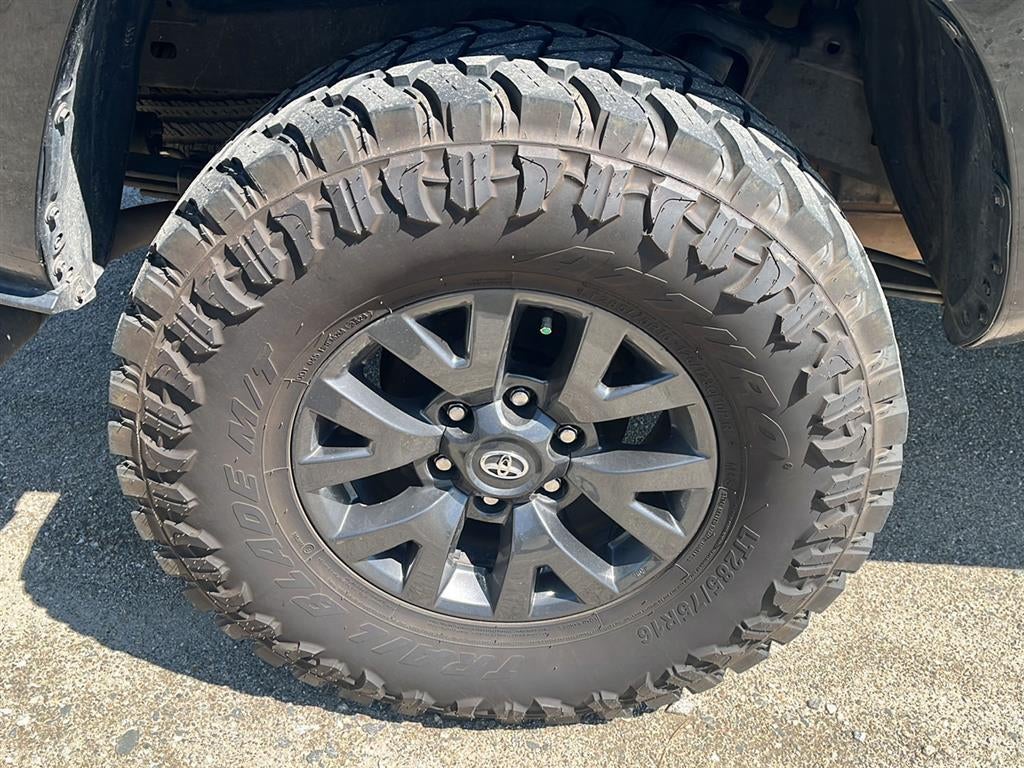 2019 Toyota Tacoma SR