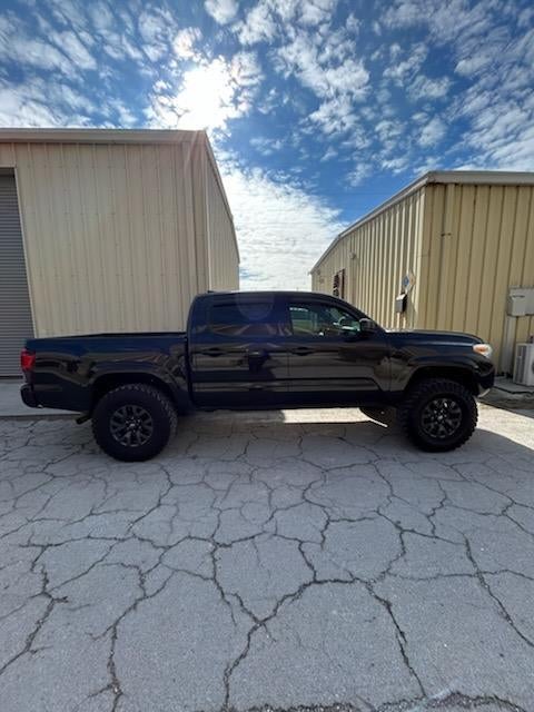 2019 Toyota Tacoma SR