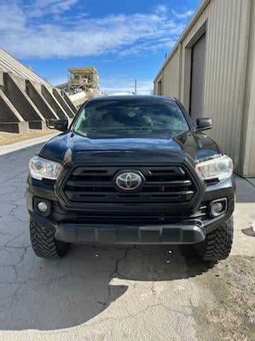 2019 Toyota Tacoma SR