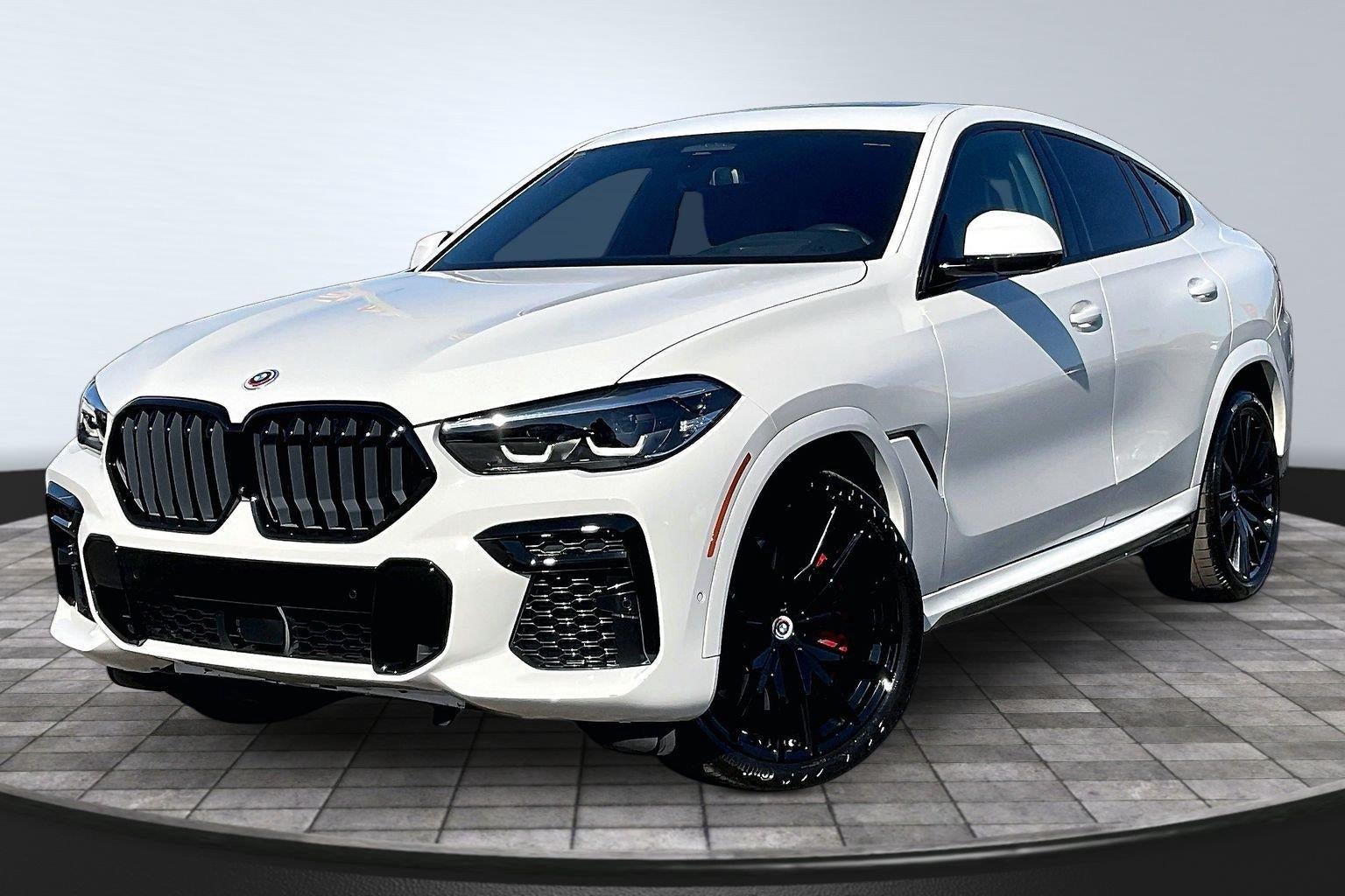 2022 BMW X6 M50i